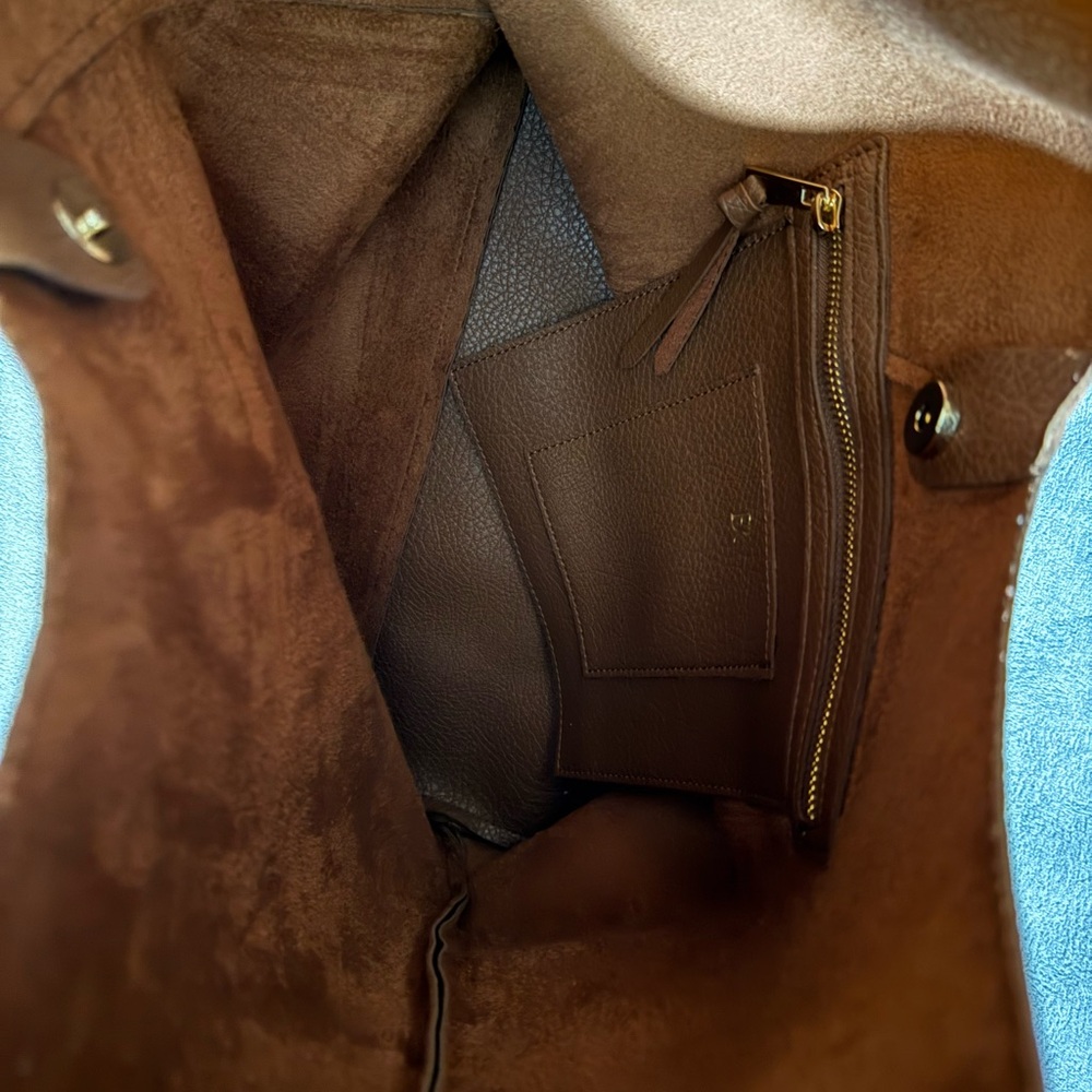 Banana Republic Vegan Leather Hobo Bag - Picture 6 of 7